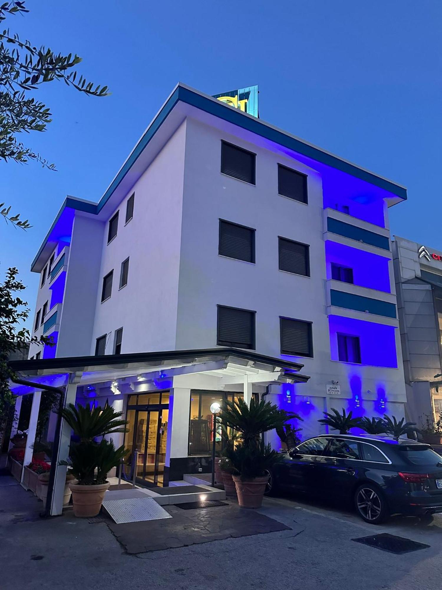 Hotel Clinton Casoria Eksteriør bilde