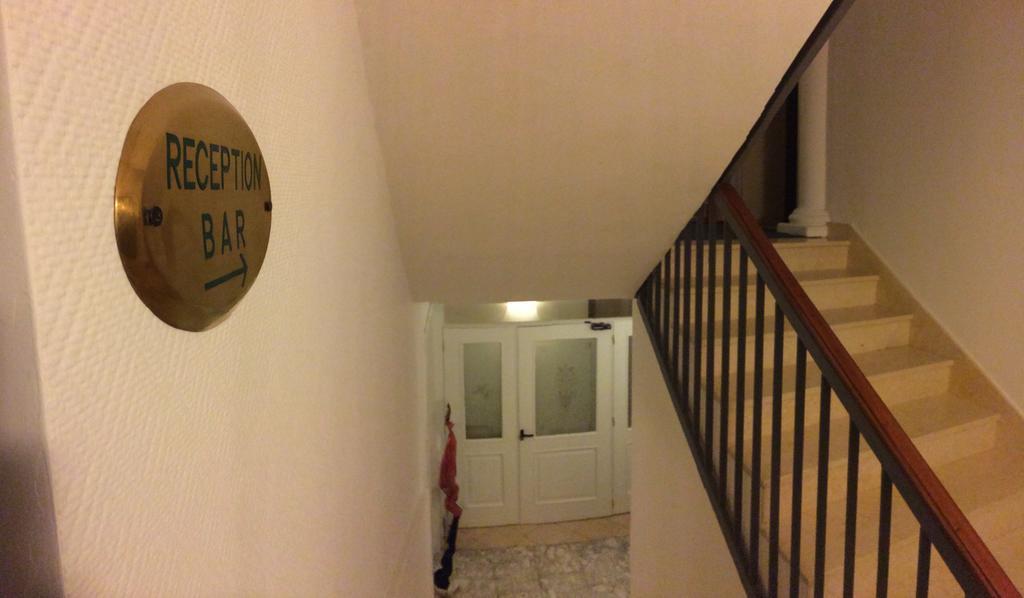 Hotel Clinton Casoria Eksteriør bilde