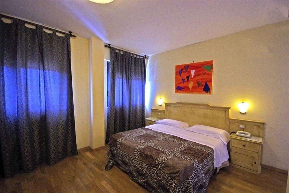 Hotel Clinton Casoria Eksteriør bilde