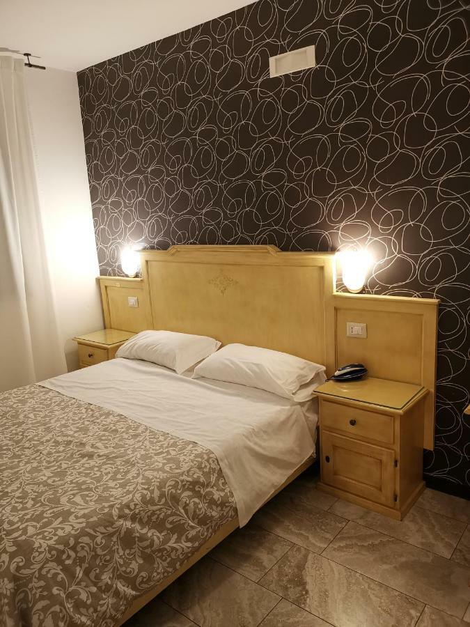 Hotel Clinton Casoria Rom bilde